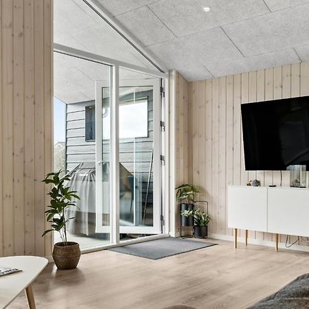 Beautiful Home In Tarm With Sauna Buitenkant foto