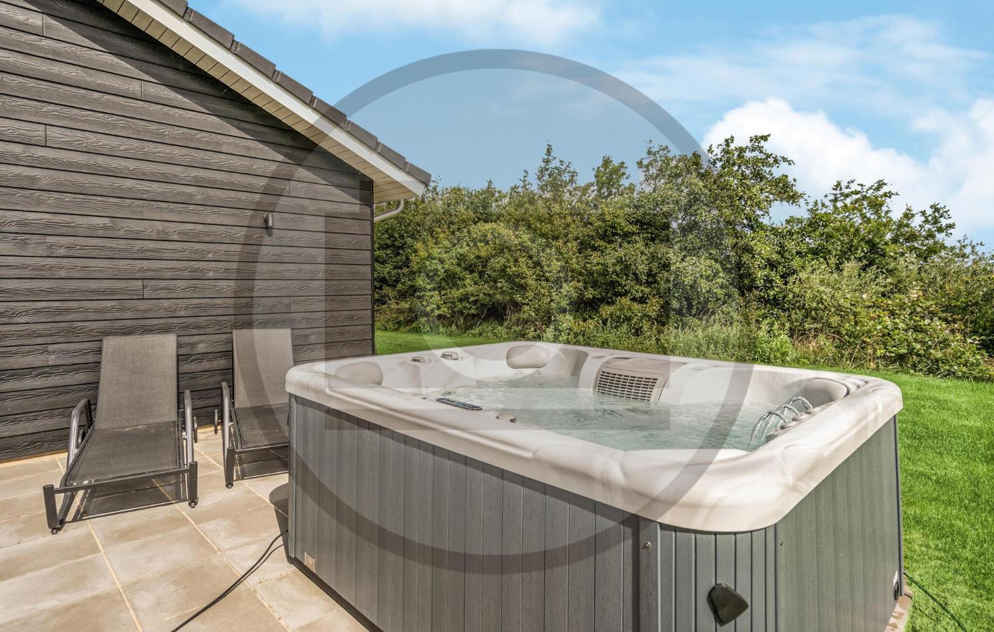 Beautiful Home In Tarm With Sauna Buitenkant foto