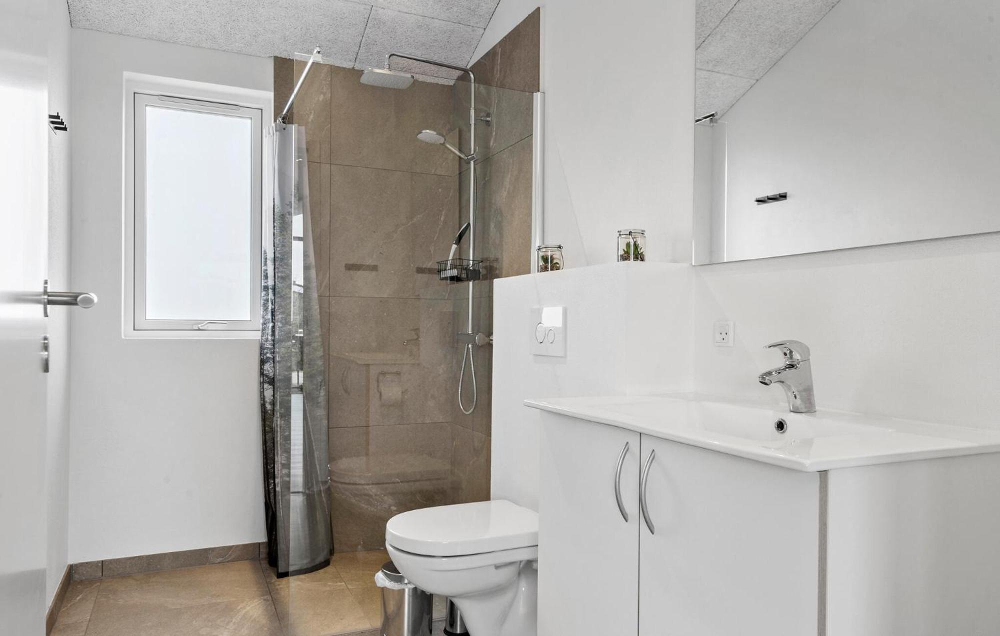 Beautiful Home In Tarm With Sauna Buitenkant foto