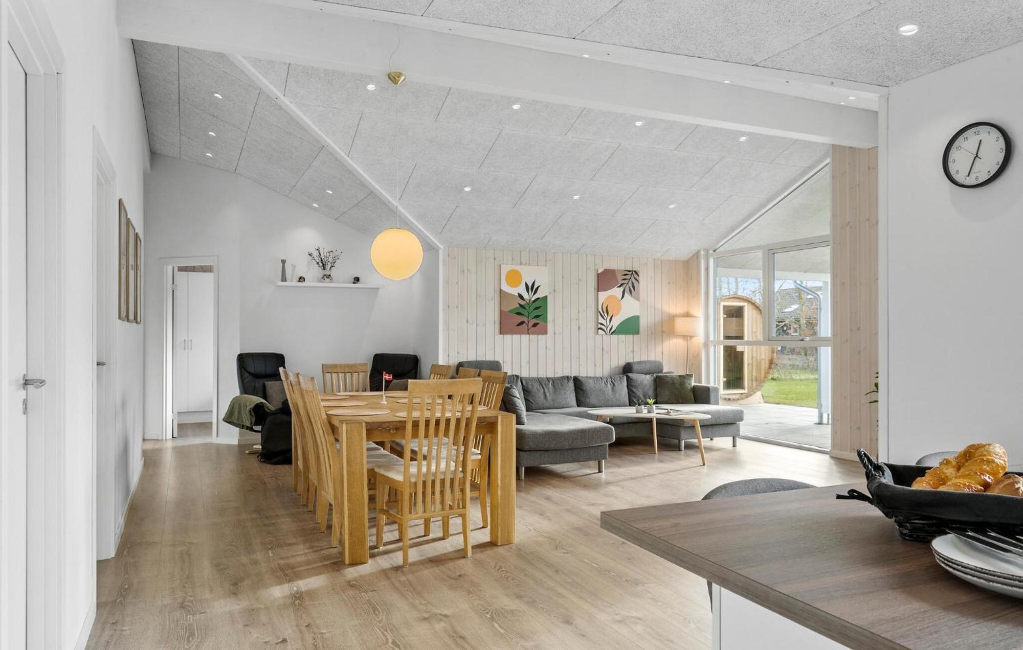 Beautiful Home In Tarm With Sauna Buitenkant foto